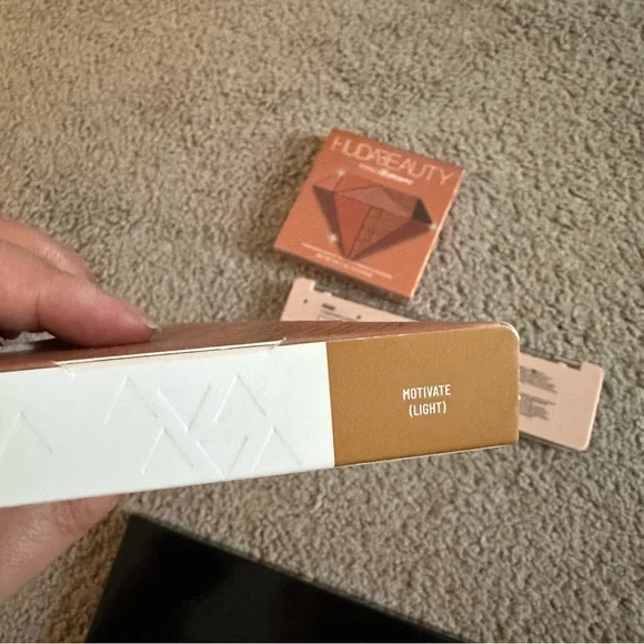 Makeup bundle - Picture 3 of 4